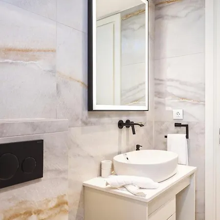 فيلة Mamfredas Luxury Plános