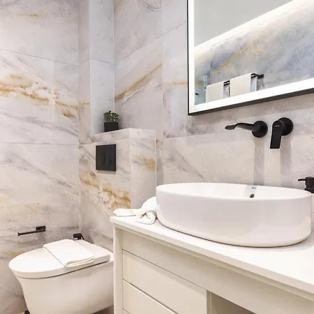 Mamfredas Luxury فيلة *