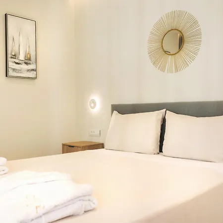 Mamfredas Luxury Villa *