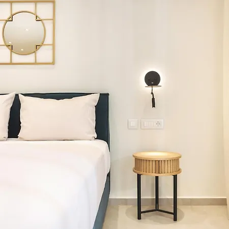 Mamfredas Luxury Planos (Zakynthos)