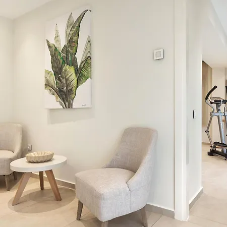 Mamfredas Luxury Villa *