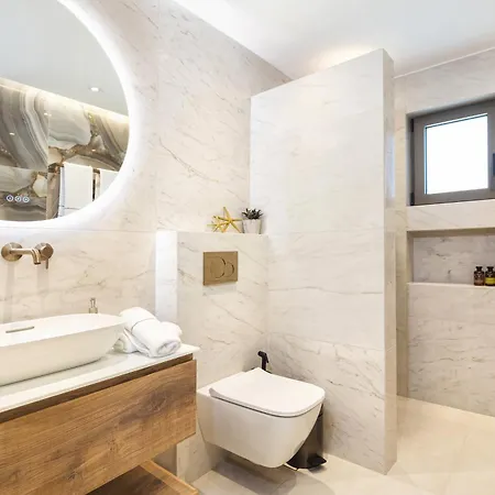 Mamfredas Luxury Villa