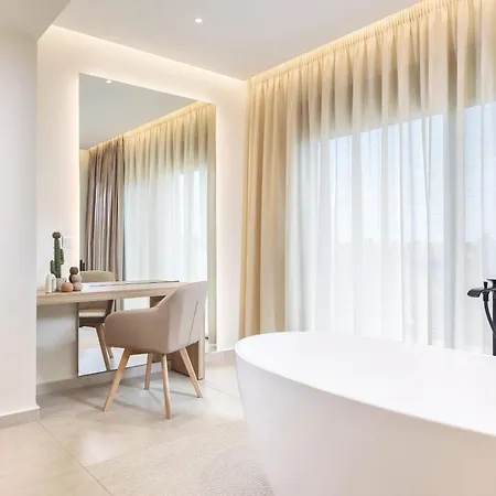 Mamfredas Luxury Planos (Zakynthos)