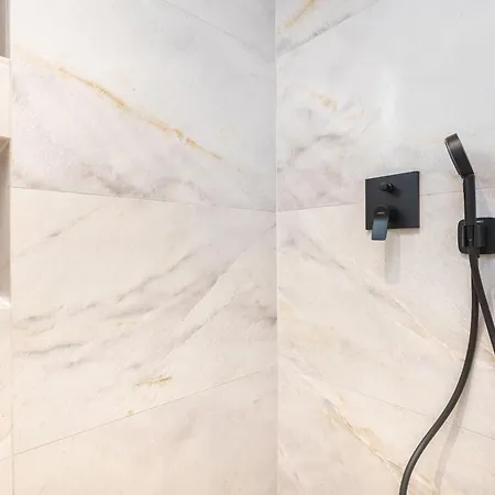 Mamfredas Luxury Planos (Zakynthos)