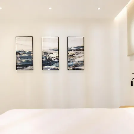Mamfredas Luxury Villa Plános